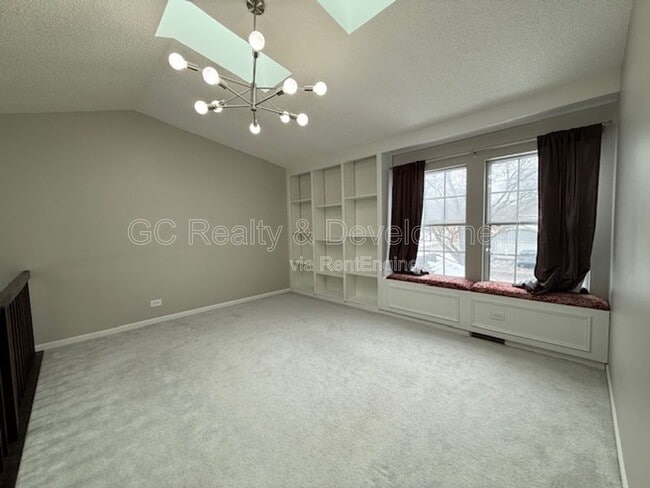 Photo - 1121 Southbridge Ln