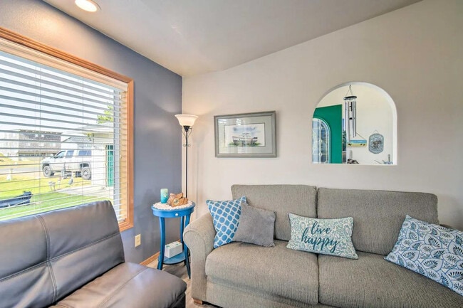 Photo - 34910 G St Unit ID1386189P