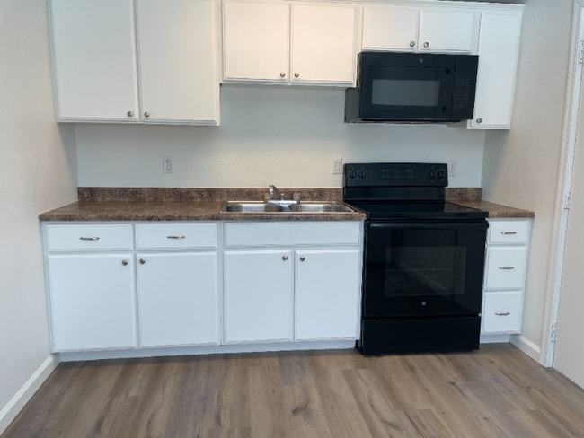 Photo - 1529 E Sunnyside Dr