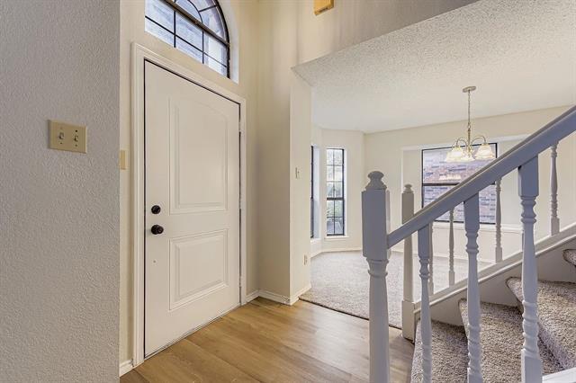 Photo - 325 Leisure Ln