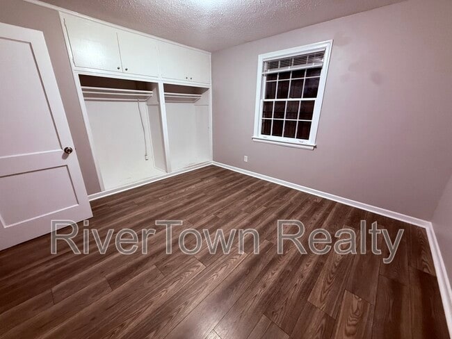 Photo - 504 Philwood Cove