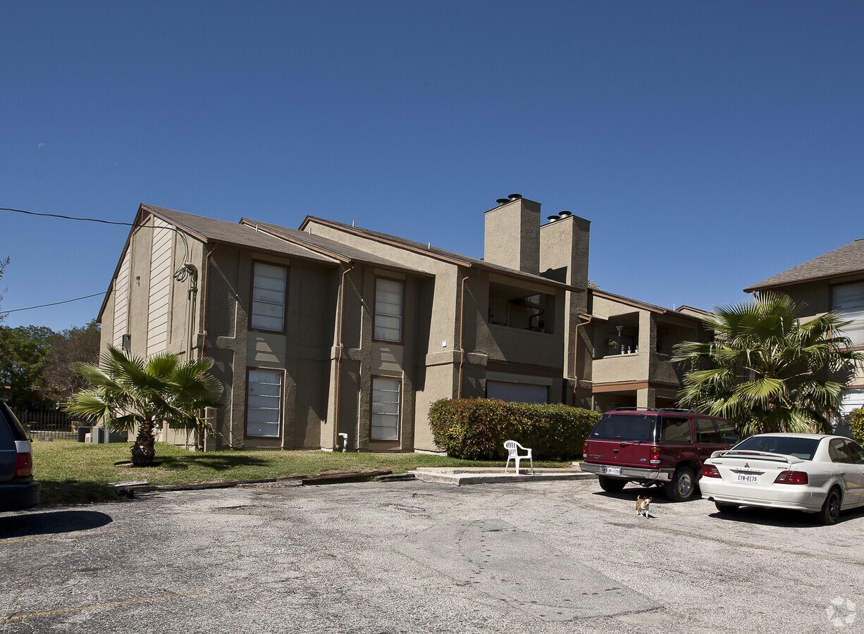 Austin Woods Apartments - Austin Woods Apartments