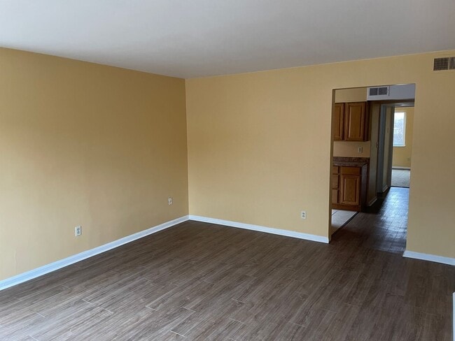 Photo - 2524 Flanigan Ct Unit 1