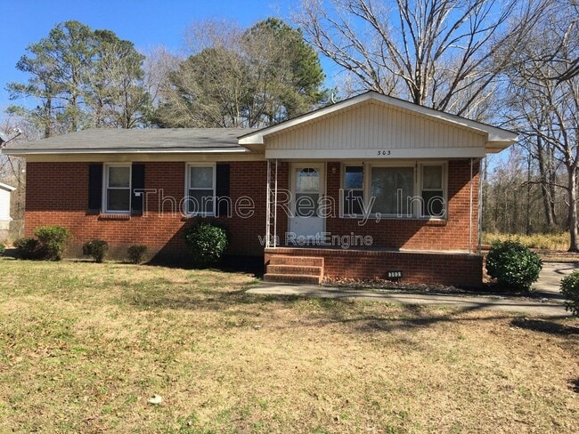 Building Photo - 303 2nd St