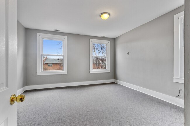 Photo - 1615 N Hilton St