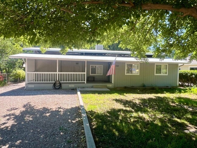 Building Photo - Unfurnished, 1-Year Long-Term Rental