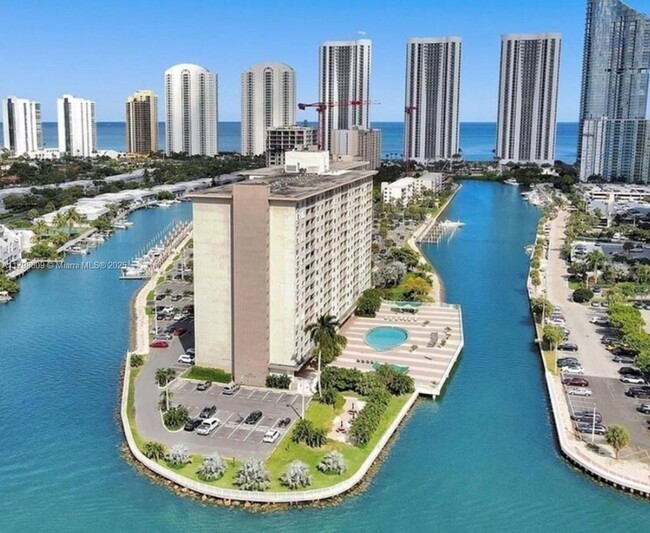 Photo - 400 Kings Point Dr Condo Unit 810