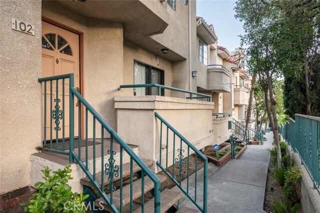 Photo - 2930 Montrose Ave Unit 102