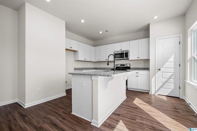 Photo - 608 Pine Valley Trl