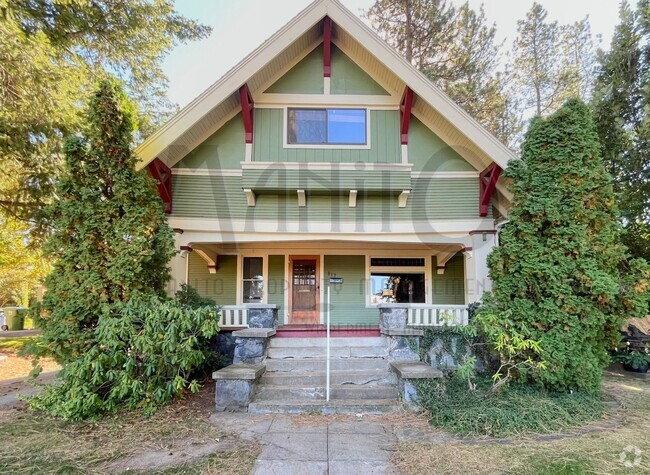 Building Photo - Beautiful South Hill Craftsman Rental