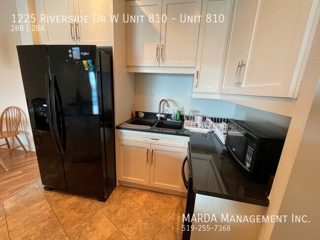 Photo - BEAUTIFUL 2 BED/2 BATH CONDO ON RIVERSIDE DRIVE! PLUS UTILITIES! Unité 810