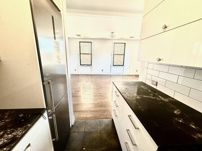 Photo - 42 Park Terrace E