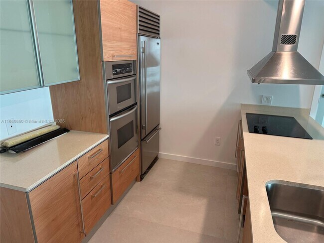 Photo - 218 SE 14th St Unit 1508