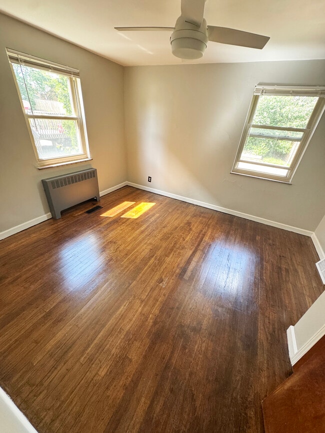 Photo - 4216 Applegate Ave Unit 1