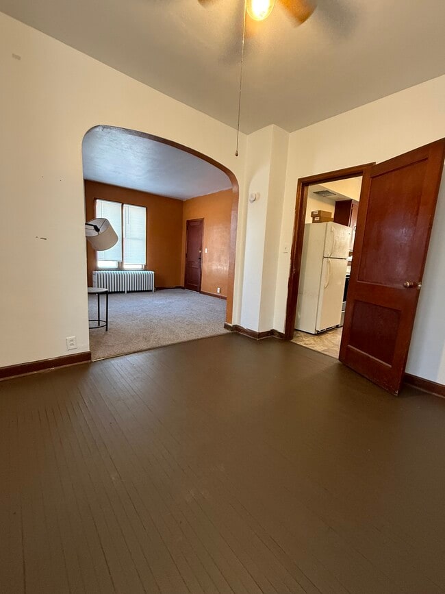 Photo - 825 9th Ave N