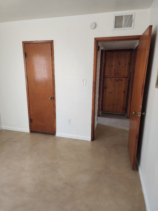Photo - 2531 N Edith Blvd