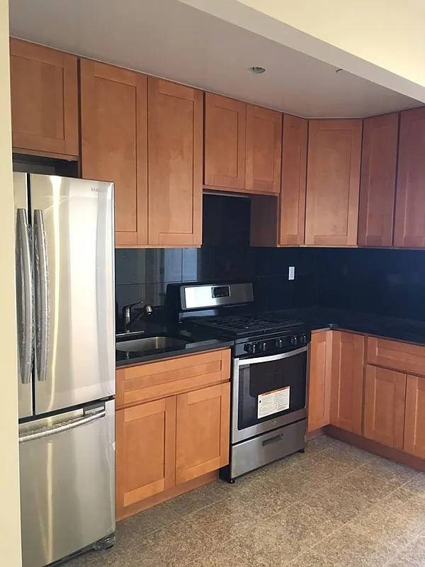 Photo - 46-25-25 Queens Blvd Unidad SUITE #4D