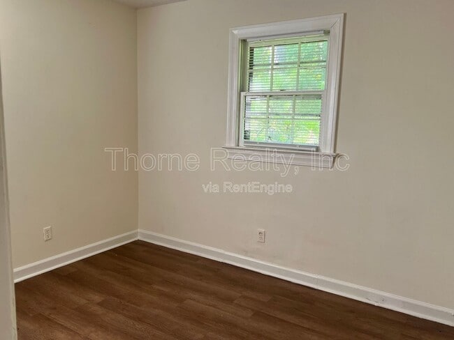 Photo - 501 Nelson St