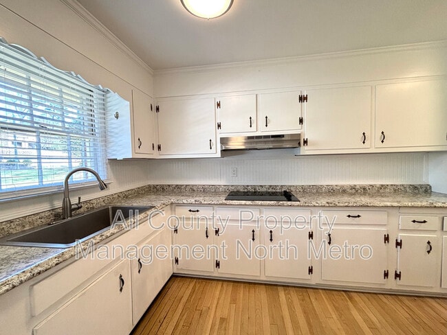 Photo - 1273 Becket Dr NE