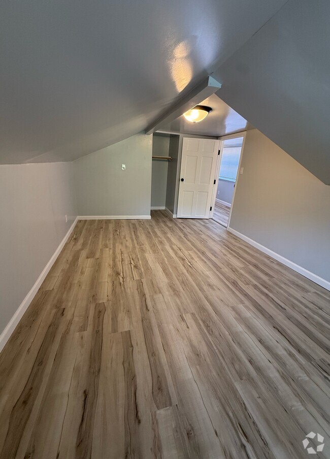 Building Photo - 77 18th St Unit 2 Rental