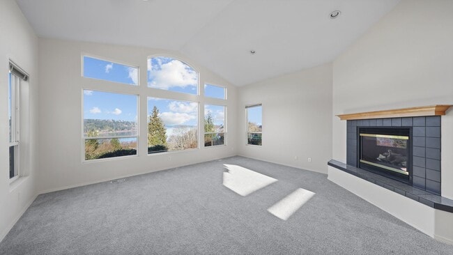 Photo - 3 Bed 2 Bath - Excellent Condition - Spectacular Views - Landscaping Included - NAS Whidbey