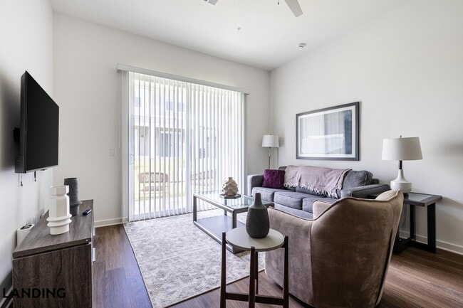 Building Photo - 515 Corso Ln