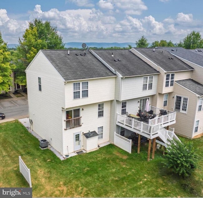 Photo - 1337 Steed St