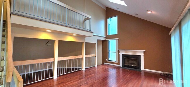 Photo - 44 Azalea Ct