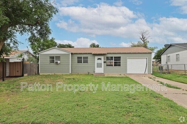 Building Photo - 3810 Mesa Verde Dr Rental