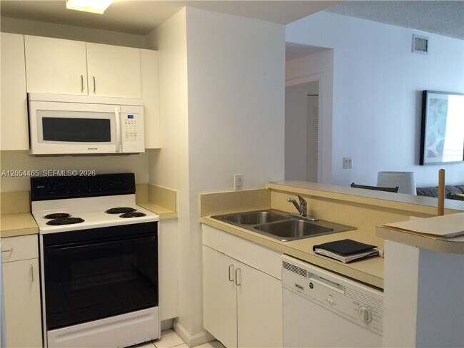 Photo - 185 SE 14th Terrace Unit 2012