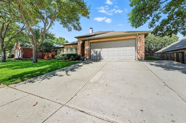 Photo - 2208 Cheshire Dr
