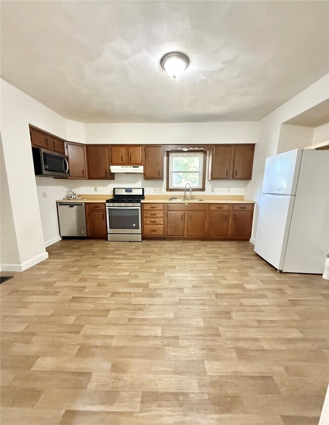 Photo - 115 S Lawn Ave