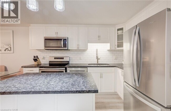 Photo - 1989 Ottawa Street S Unit 27A