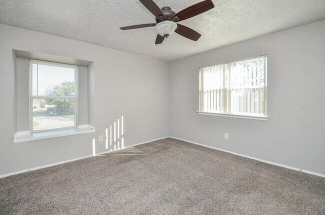 Photo - 18723 Lippizaner Dr