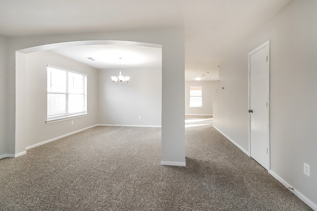 Photo - 28802 Waltham St