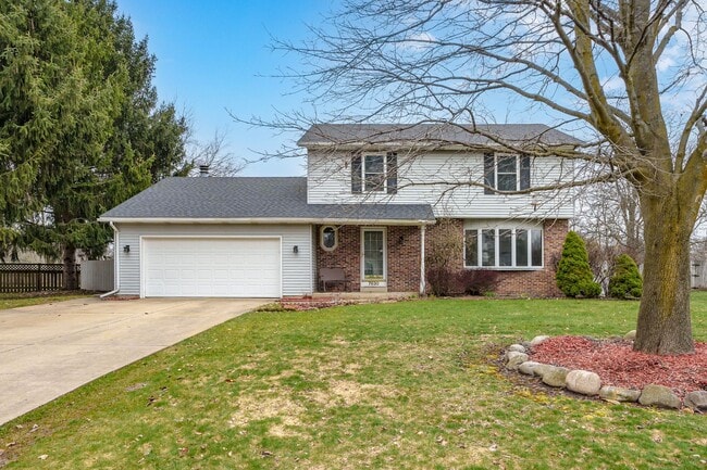 Building Photo - 4 Bedroom Home in Richland