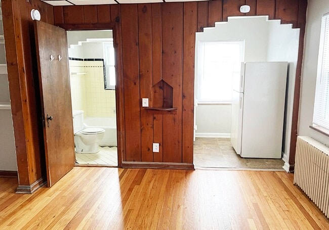 Building Photo - 960 Ludlow Ave Unit 960-08