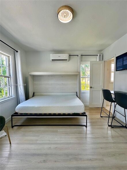 415 75th St Unit 2A