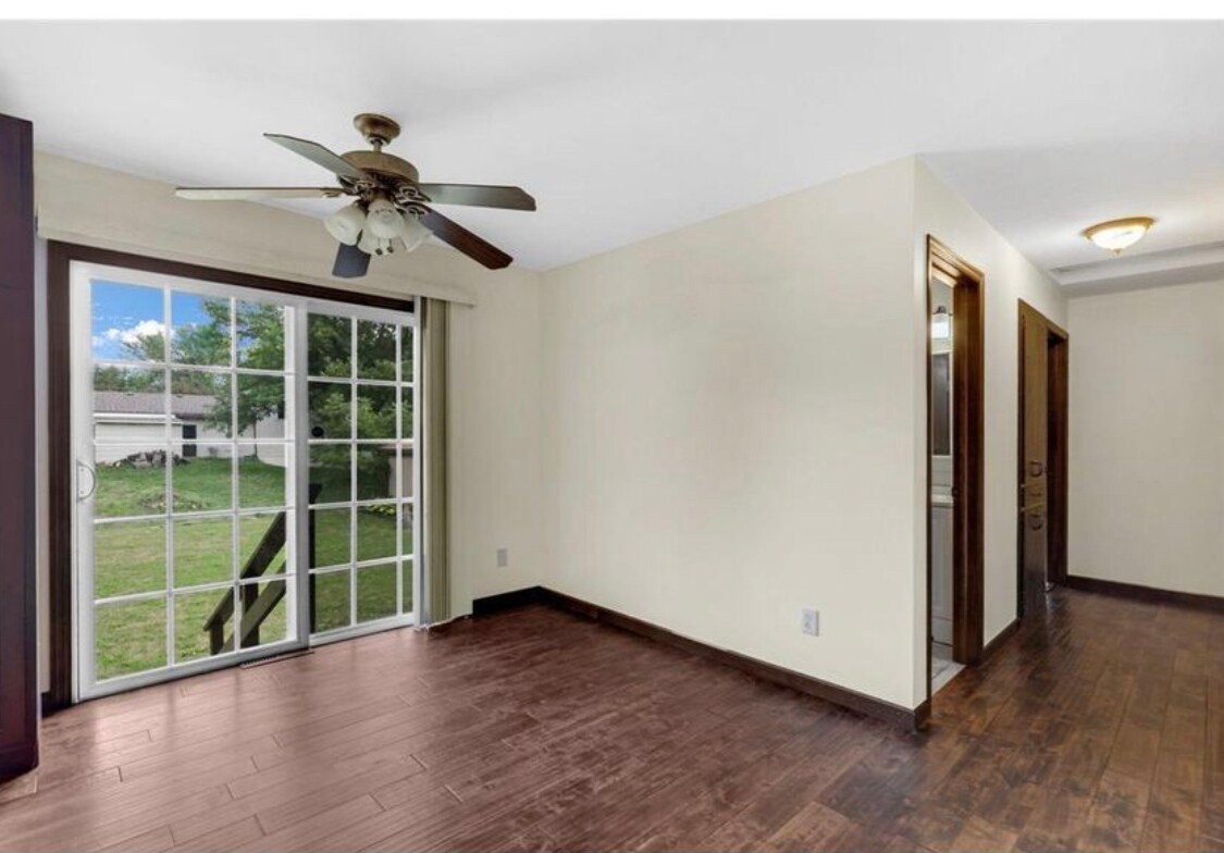 Photo - 5310 Summer St SE