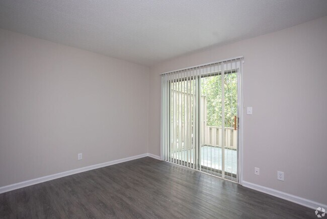 Beautiful Chesney Woods Townhomes
