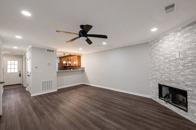 Photo - 3517 Kennesaw Station Dr