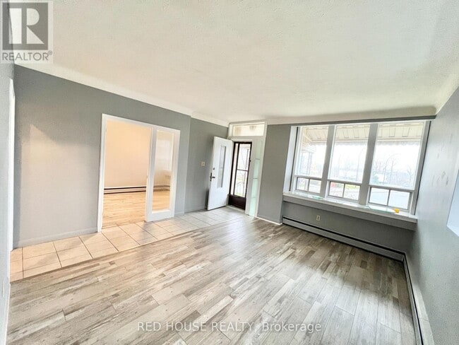 Photo - 55 John St Unité #1