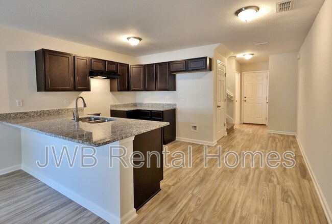 Photo - 8495 McGirts Village Ln