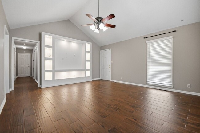 Photo - 3515 Clearwater Dr