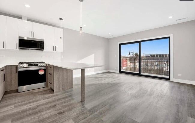 Photo - 5418 W Belmont Ave Unidad 3W