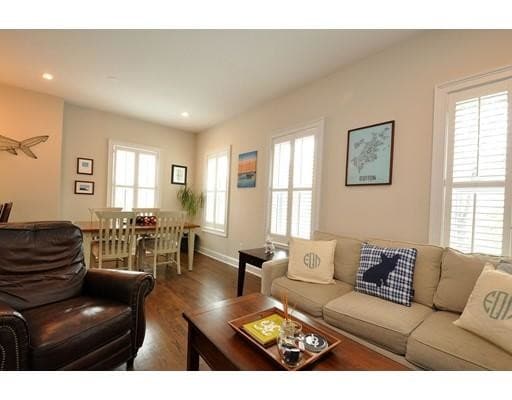 Building Photo - 80 Rutland St Unit 2A