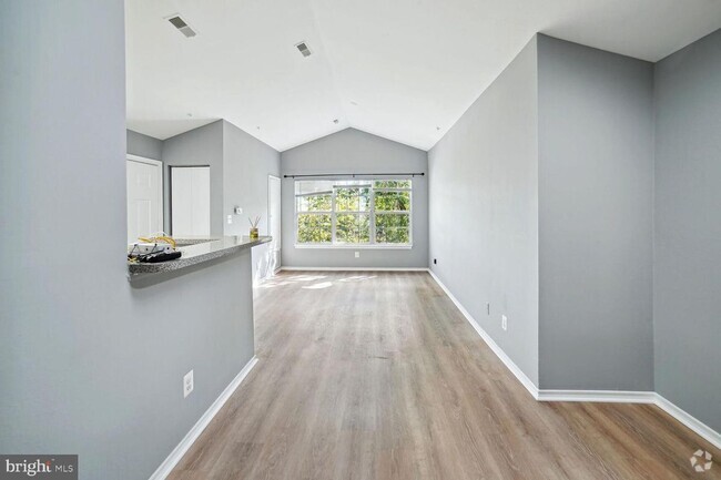Building Photo - 18500 Boysenberry Dr Rental