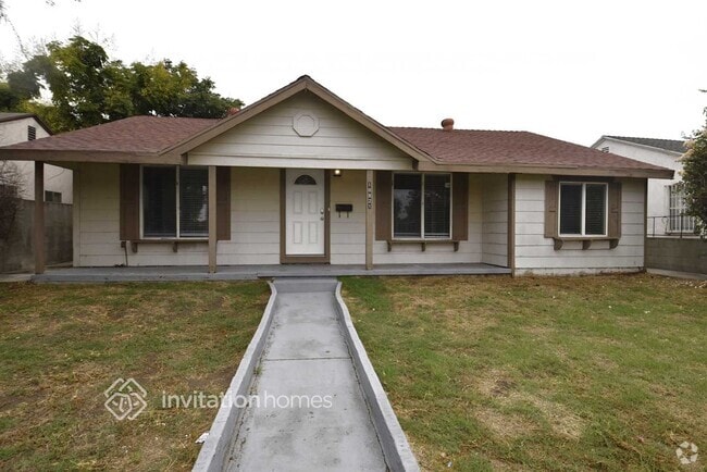 Building Photo - 10821 Rosecrans Ave Rental