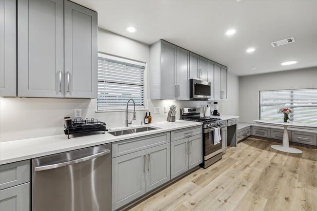 Photo - 5615 Cerritos Dr Unit SI ID1514815P