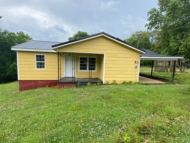 Building Photo - 2721 Simpson St